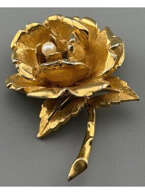 Vintage Boucher Rose Brooch 3371P Gold Tone Faux Pearl Flower Signed